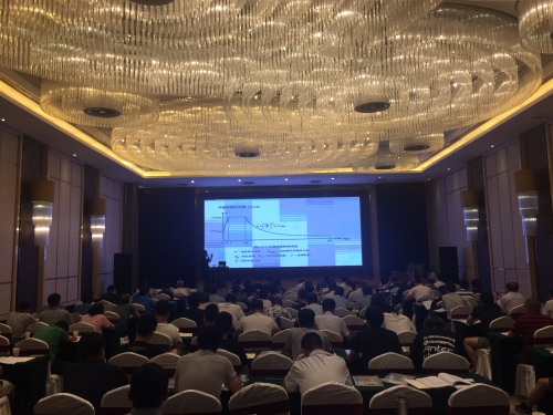 會場正后4 會場正后4