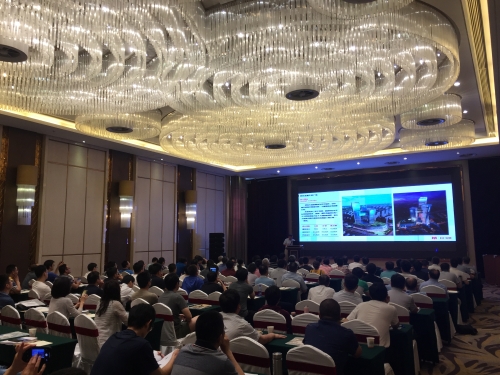 會場側(cè)后2 會場側(cè)后2